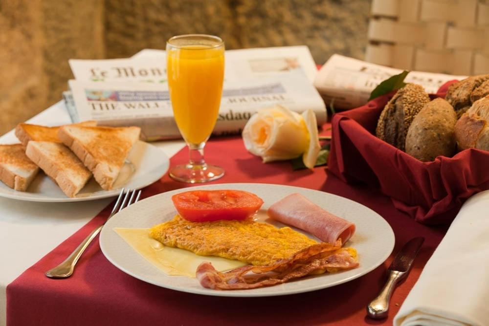 Hotel Puerta Gamboa Виго Экстерьер фото